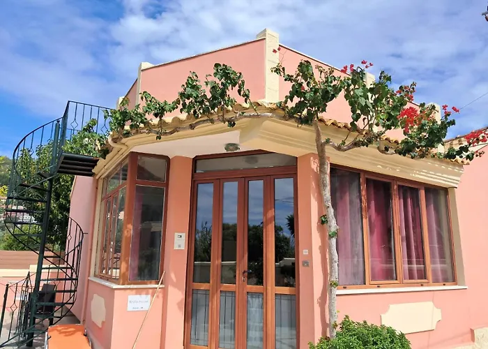Krista House Ájosz Górdiosz